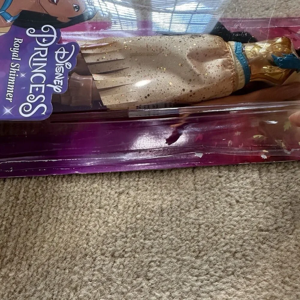 Disney Princess Royal Shimmer Pocahontas Doll Hasbro Sealed 2021 Native American